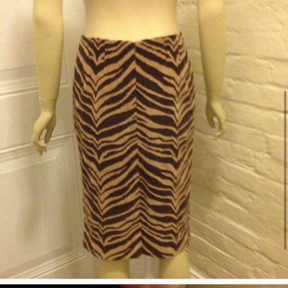 Talbots Petite sz 14 tiger stretch MIDI skirt - Picture 2 of 6